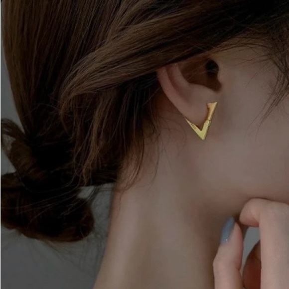 Sterling Silver Triangle Earrings - Picture 1 of 2